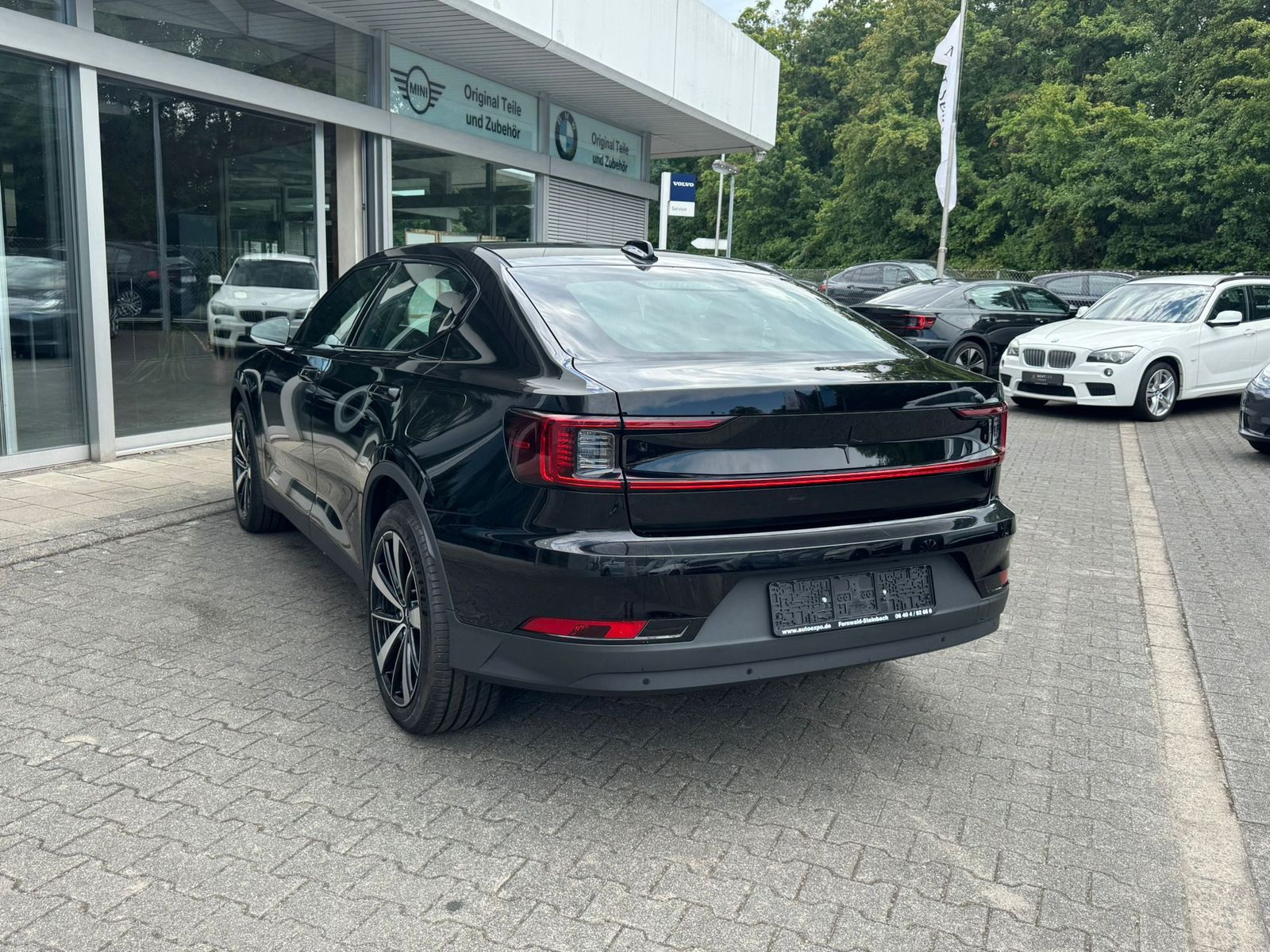 Fahrzeugabbildung Polestar 2 Standard Range SMNAVI+MEMO+SHZ+DAB+360°+19"