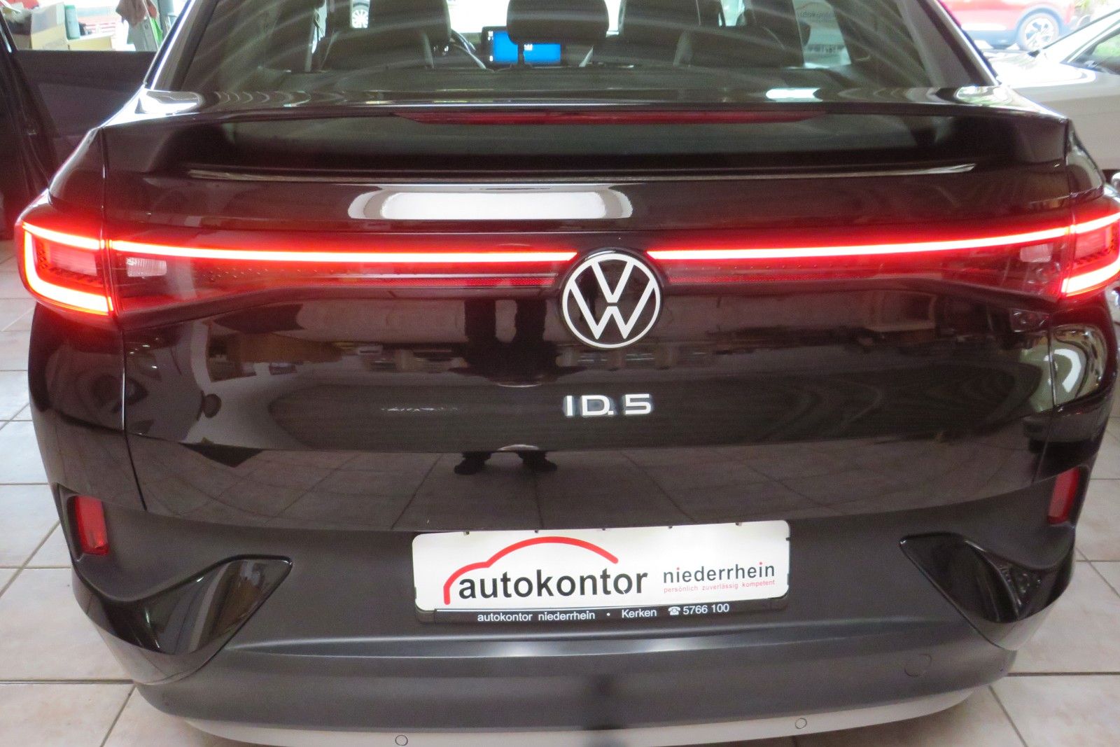 Fahrzeugabbildung Volkswagen ID.5 Pro 128 kW ASSISTENT-PAKET ACC AHK SITZH 1H