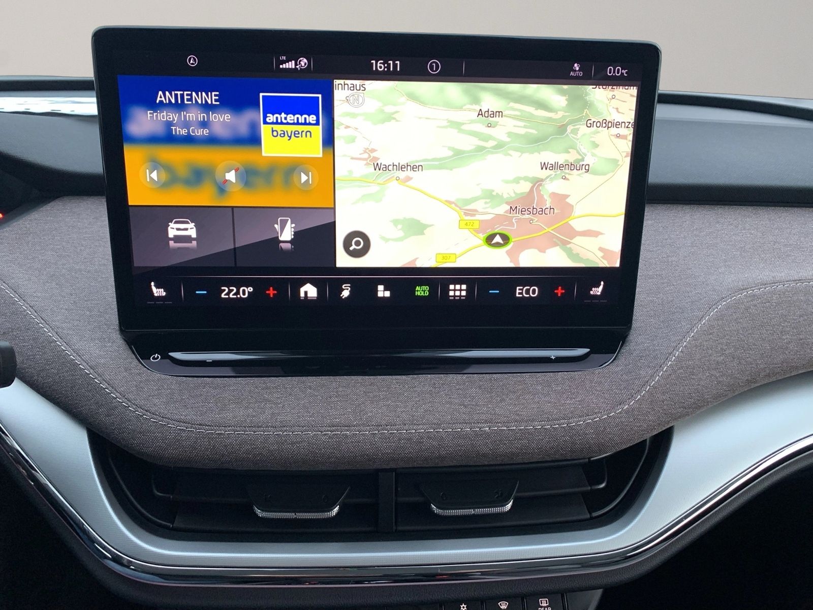 Enyaq iV60 Lodge, pACC, 20" Alu, Navi, LED
