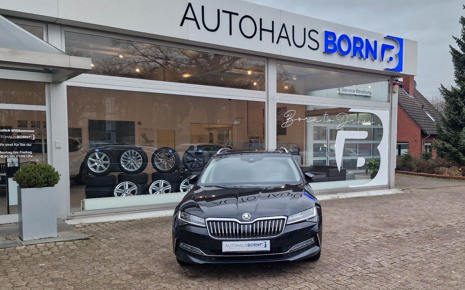 Skoda Superb Combi L&K AHK PANORAMA foto 8