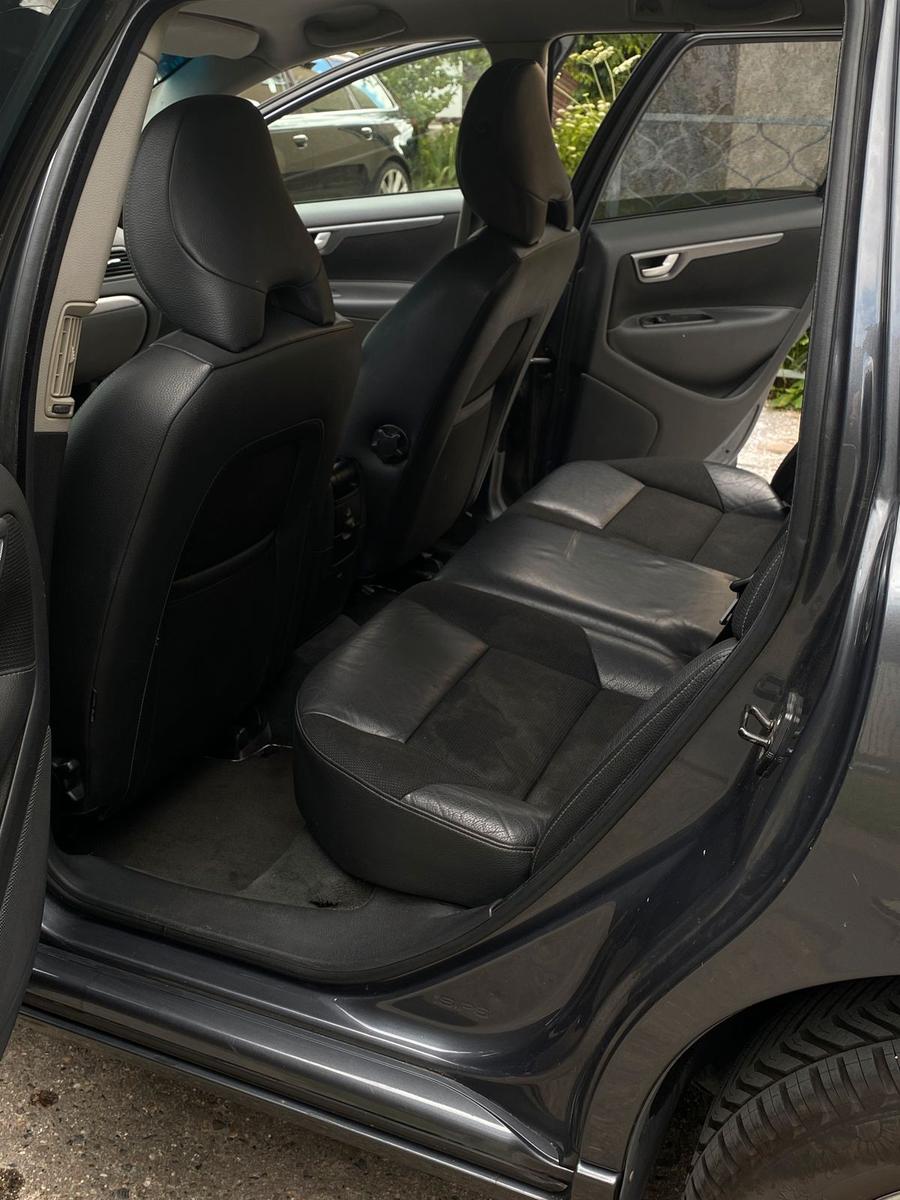 Volvo V70 2007 — photo 11