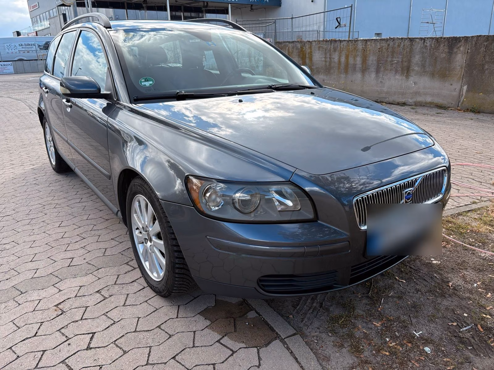 Volvo V50 2005 — interior