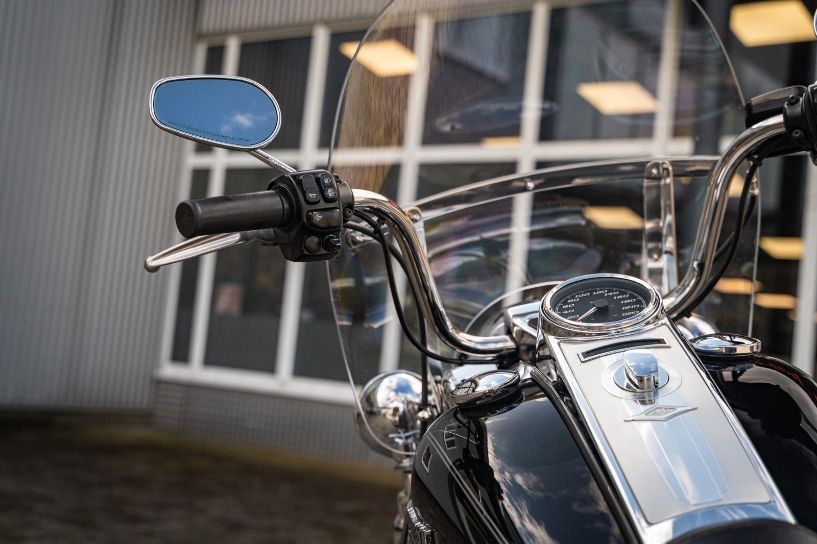 Fahrzeugabbildung Harley-Davidson FLHRC Road King Classic 103 CUI - PENZL  AUSPUFF
