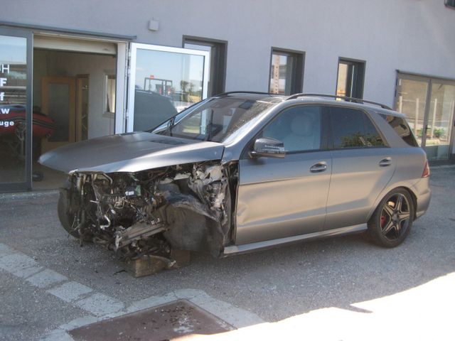 Mercedes-Benz ML 63 AMG 4MATIC.SPEEDSHIFT 7G-TRONIC AMG