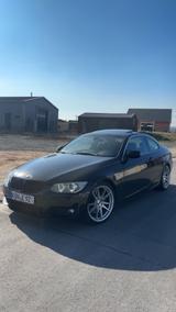 BMW 335i Coupé - - BMW 3er Reihe aus 2011: Coupe