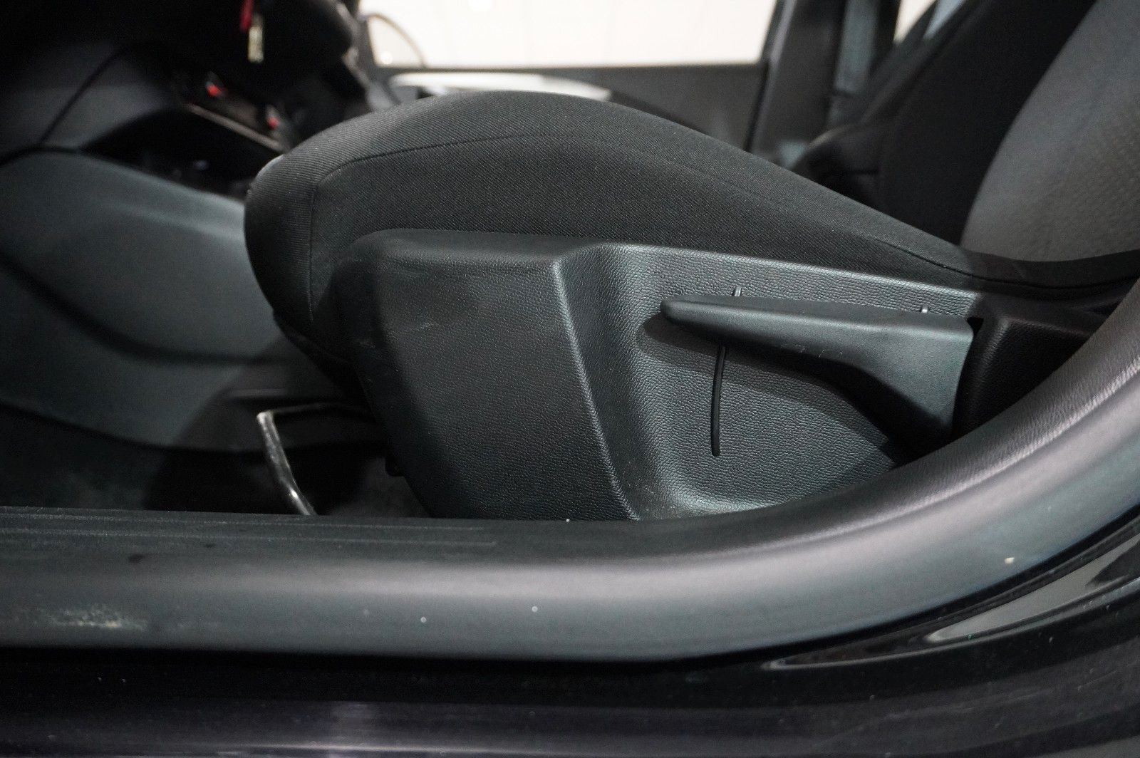 Fahrzeugabbildung Opel Corsa F 1.2 FACELIFT NAVI/LED/KAMERA/VIRTU./DAB+