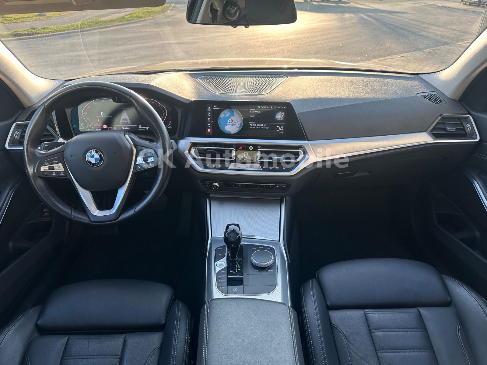 Fahrzeugabbildung BMW 320dxDrive Touring Sport-Line/Laser/Pano/ACC/AHK