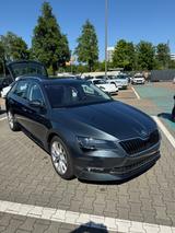 Skoda Superb 2.0 TDI SCR DSG Style Combi Style - Skoda Superb in Duisburg