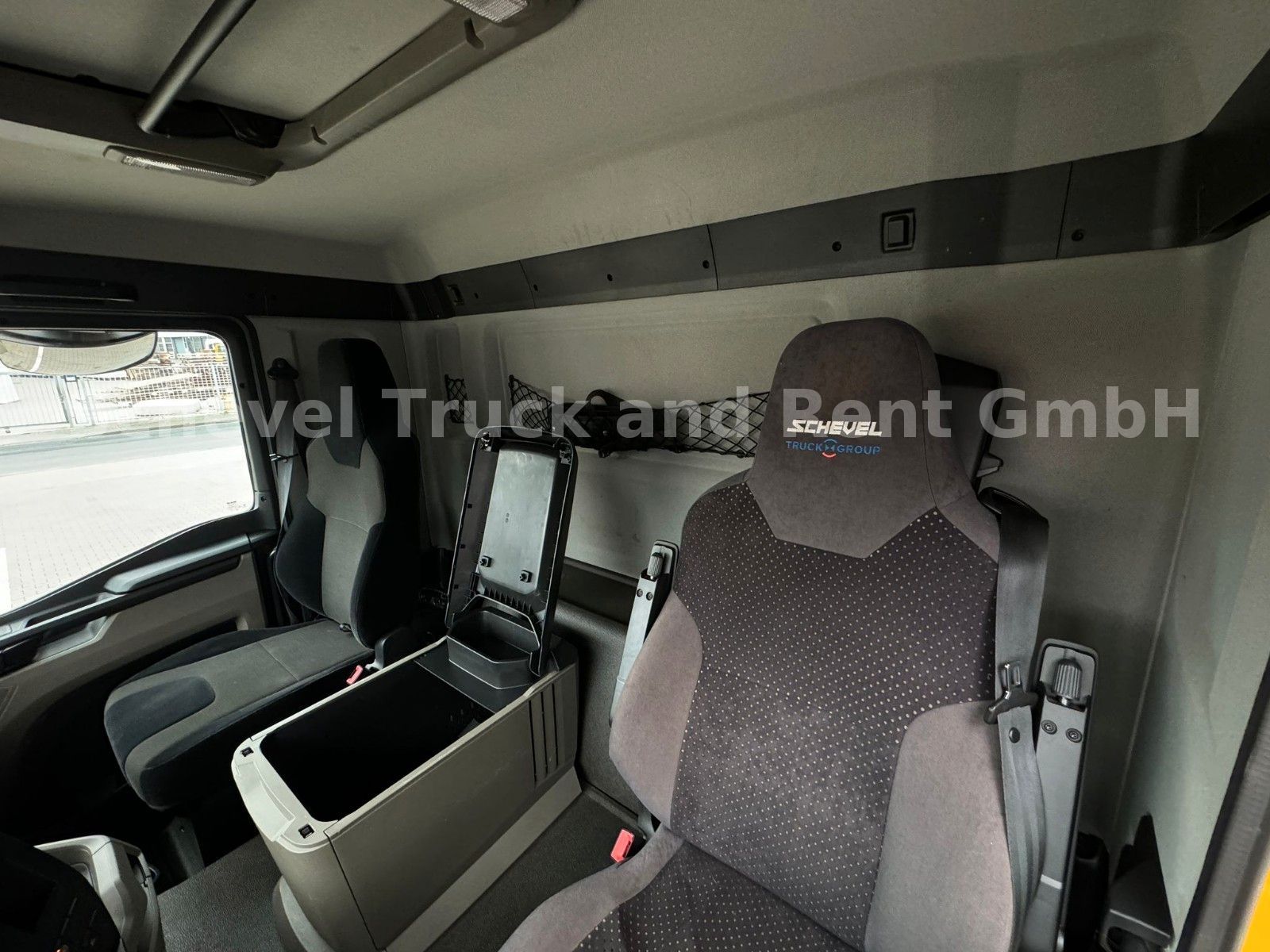 Fahrzeugabbildung MAN TGS 26.430 6x2-4 Pritsche mit FASSI F235