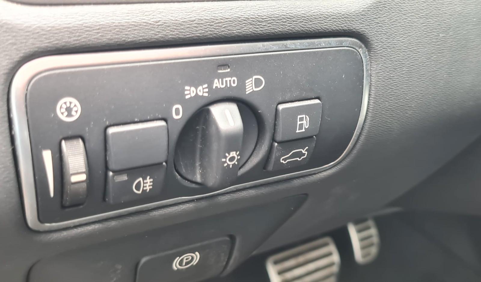Volvo V70 2015 — photo 19