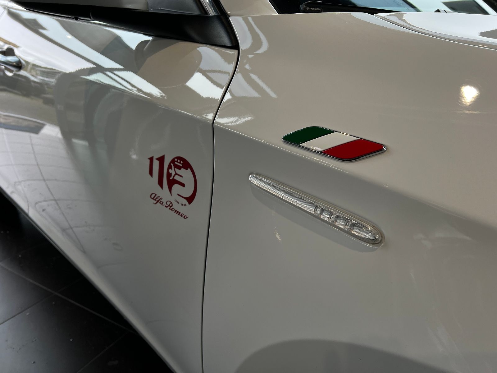 Fahrzeugabbildung Alfa Romeo Giulietta Super XEN SHZ PDC NAVI ALU