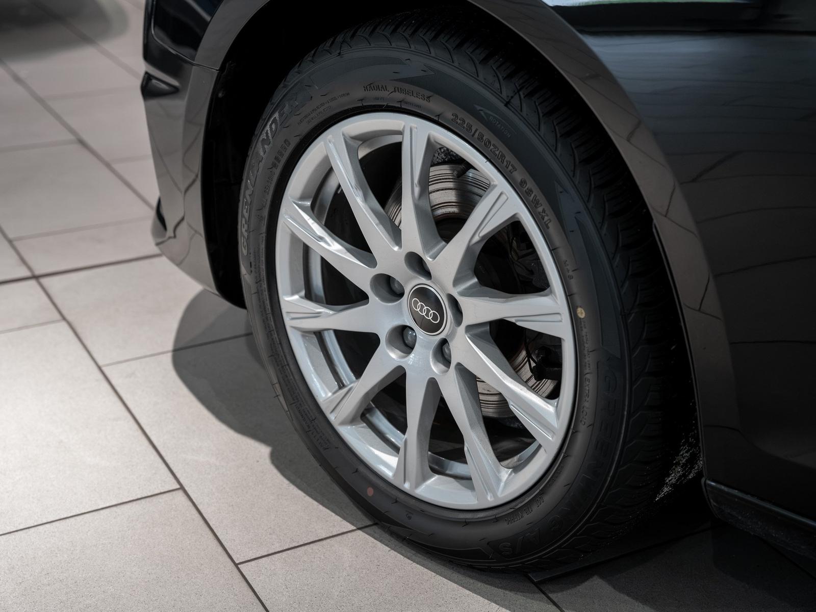 Audi A4 Avant 35 TFSI Navi Virtual el.Heck KeyLess LM