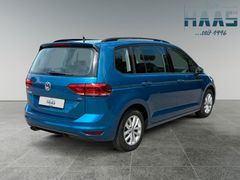 Fahrzeugabbildung Volkswagen Touran Comf. DSG Navi Sitzh Pano AHK Kamera