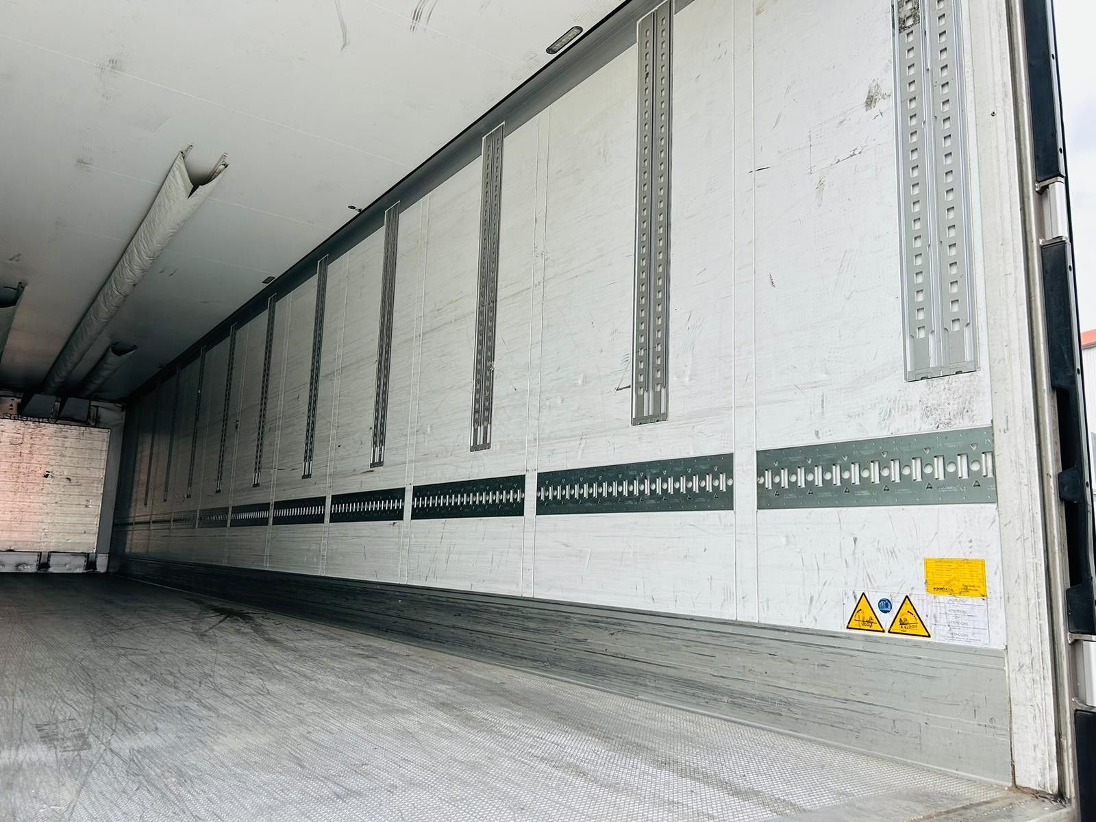 Fahrzeugabbildung Schmitz Cargobull SKO 24 /L FP 45 Cool Pharma Zertifikat