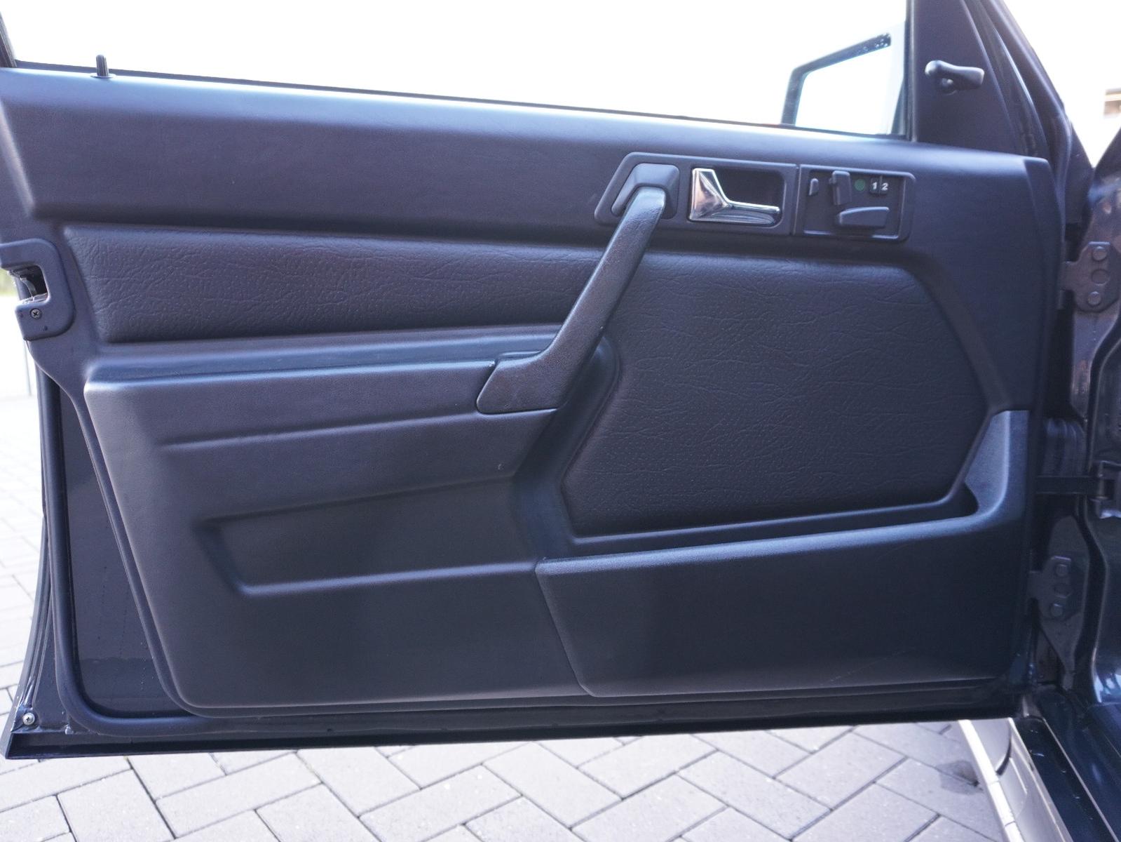 Mercedes-Benz 190 E 2,3 16 V