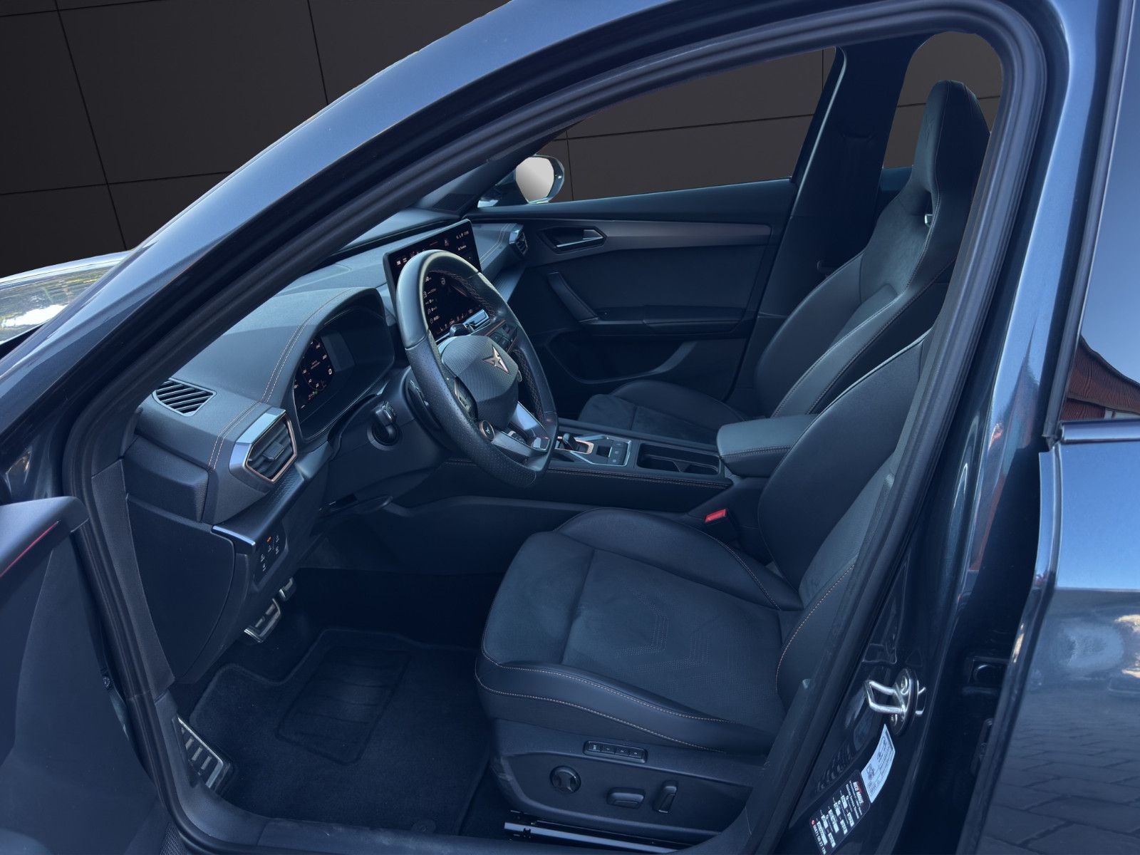 Fahrzeugabbildung CUPRA Formentor VZ 2.0 TSI/ACC/Matrix/CarPlay/Navi