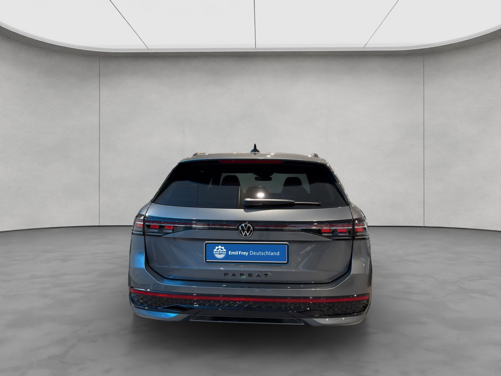 Volkswagen Passat R-Line 2,0 l TDI 4MOTION DSG AHK Harman K foto 2