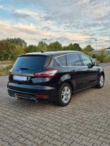 Ford S-Max 2,0 EcoBlue TITANIUM 360° AHK 8-fach Autom - Ford S-Max in Mönchengladbach