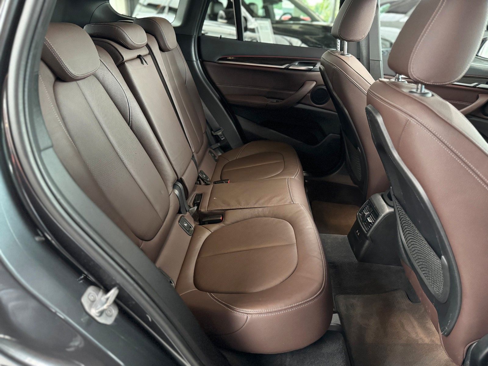 Fahrzeugabbildung BMW X1 xDrive 2.0i M Sport   "Leder PANO Kamera"