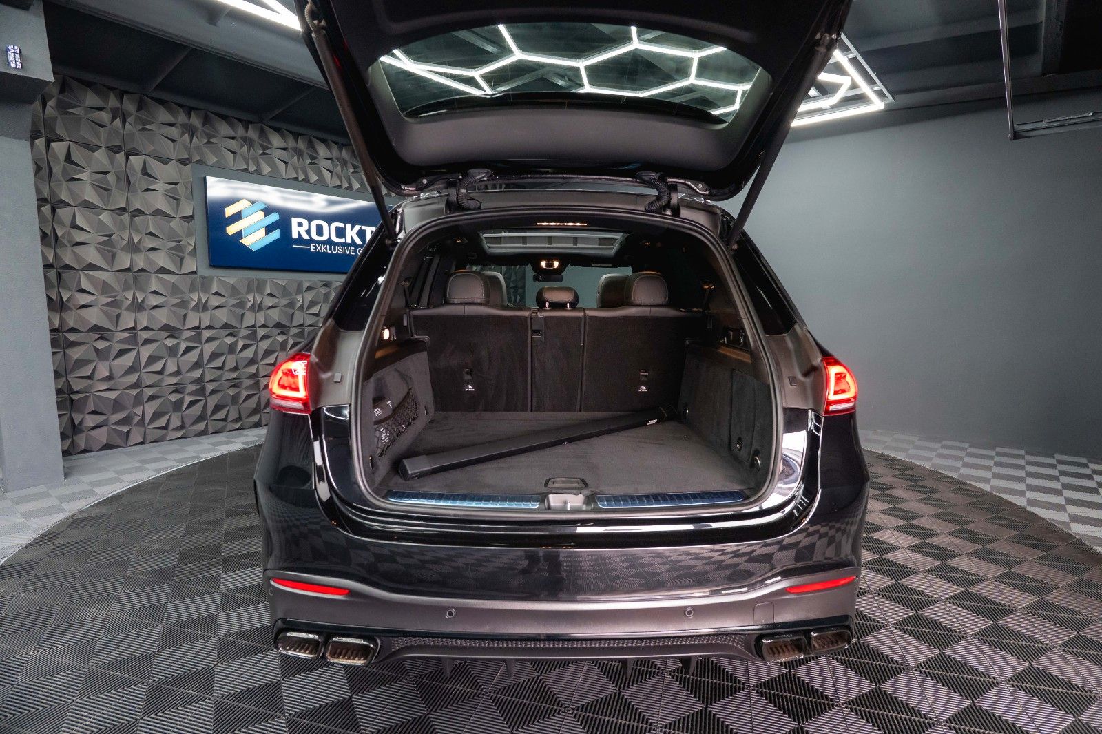 Fahrzeugabbildung Mercedes-Benz GLE 63 AMG 4Matic+ Night Paket *ACC*Pano*HU*360*