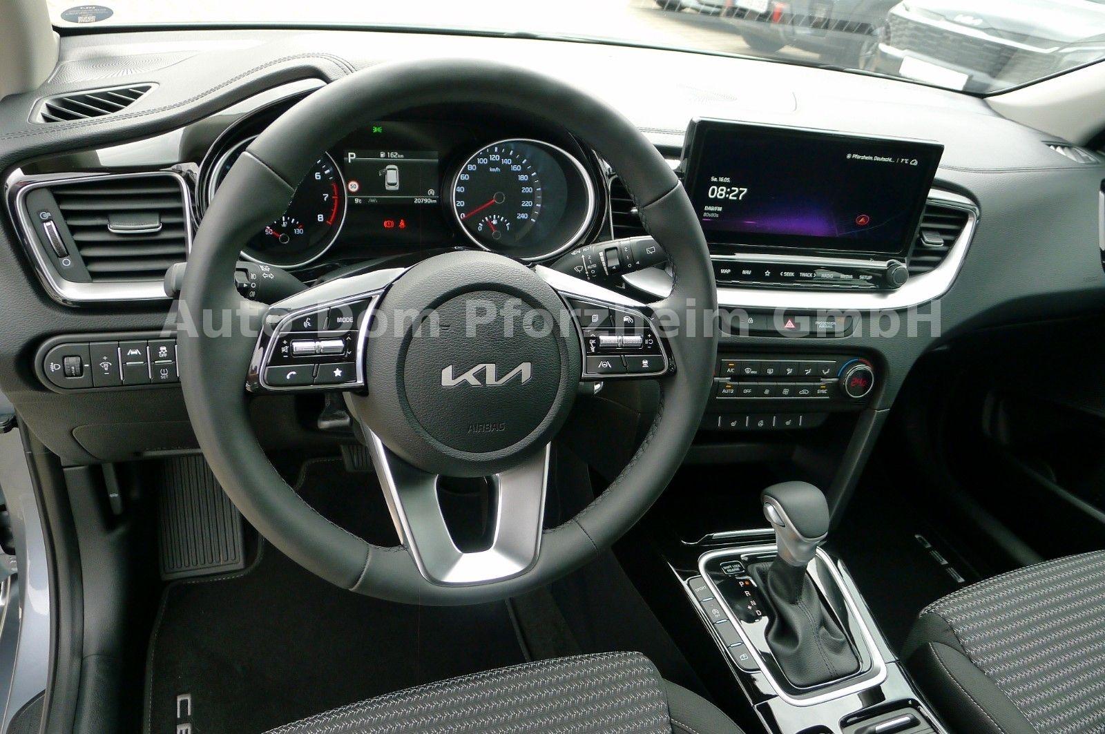 Kia Ceed SW 1.5T DCT Vision / Komfort+