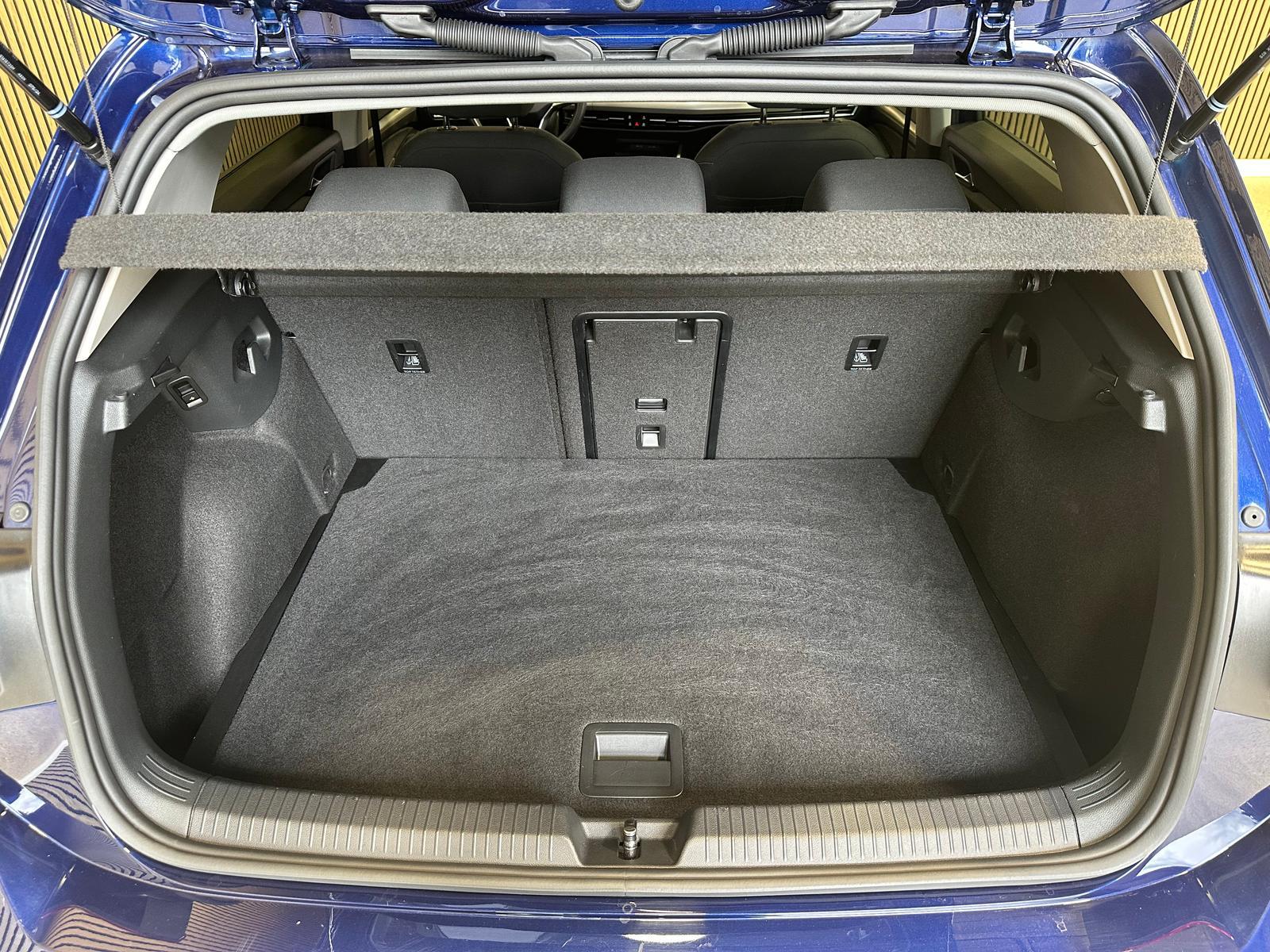 Volkswagen Golf 1.5 TSI Move LED Navi AHK ACC SHZ LHZ, миниатюра 23