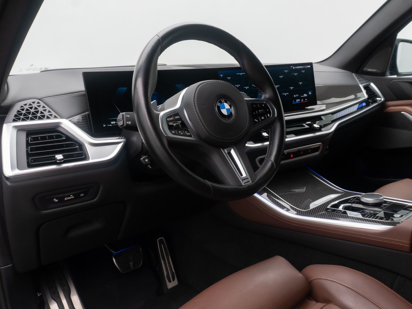 Fahrzeugabbildung BMW X5 M60i xD 360°AHK H/K HUD Individual Belüftung