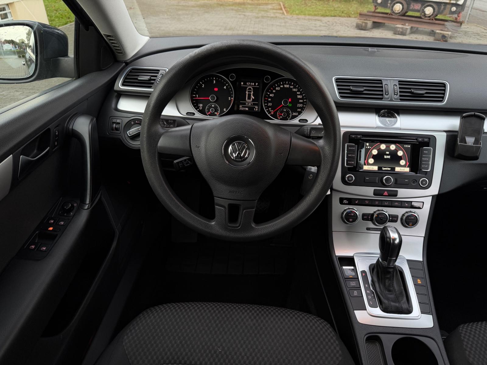 Volkswagen Passat 2013 — photo 9