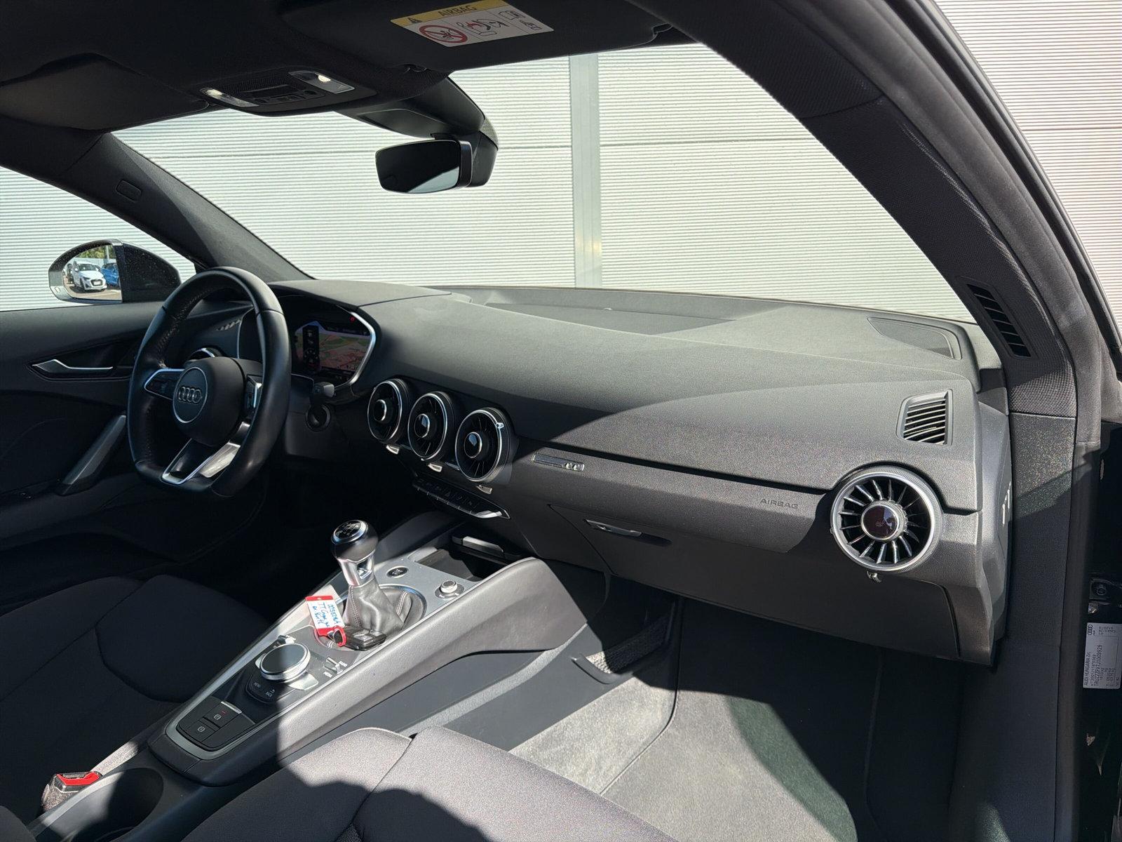 Audi TT Coupé 1.8 TFSI S line LED Navi