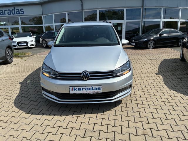 Fahrzeugabbildung Volkswagen Touran 2.0 TDI Comfortline>AUT/AHK/ACC/PDC/SHZ<