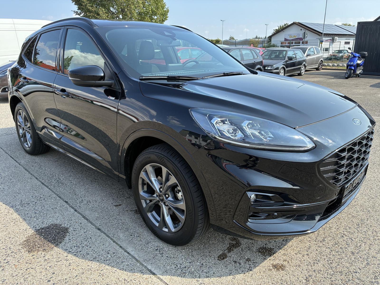 Ford Kuga 2.5 PHEV ST-LINE X /B&O/ CARPLAY/ ALCANTARA