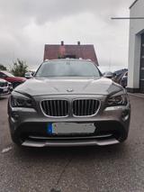 BMW X1 xDrive 20iA, XLine, Chromline, Anhängerkuppl - BMW X-Reihe von privat
