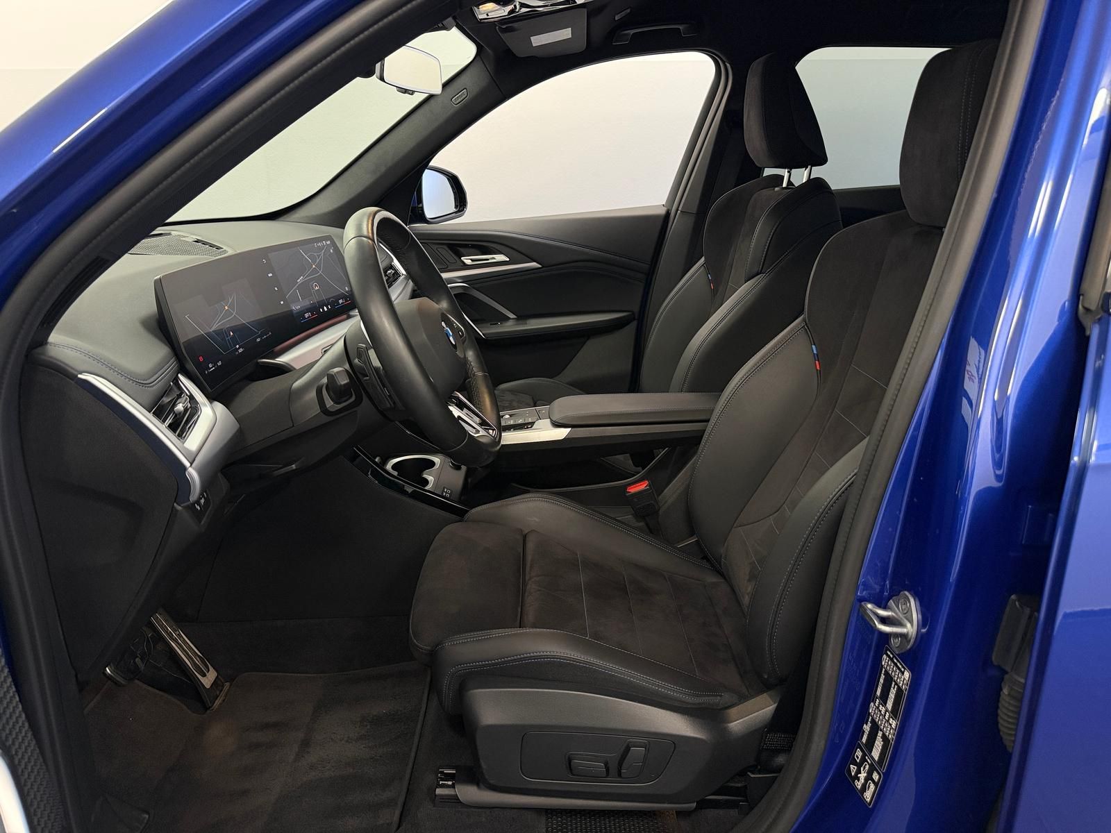 BMW X1 23 d xDrive M Sport AHK AdLED ACC HIFI Shadow foto 14
