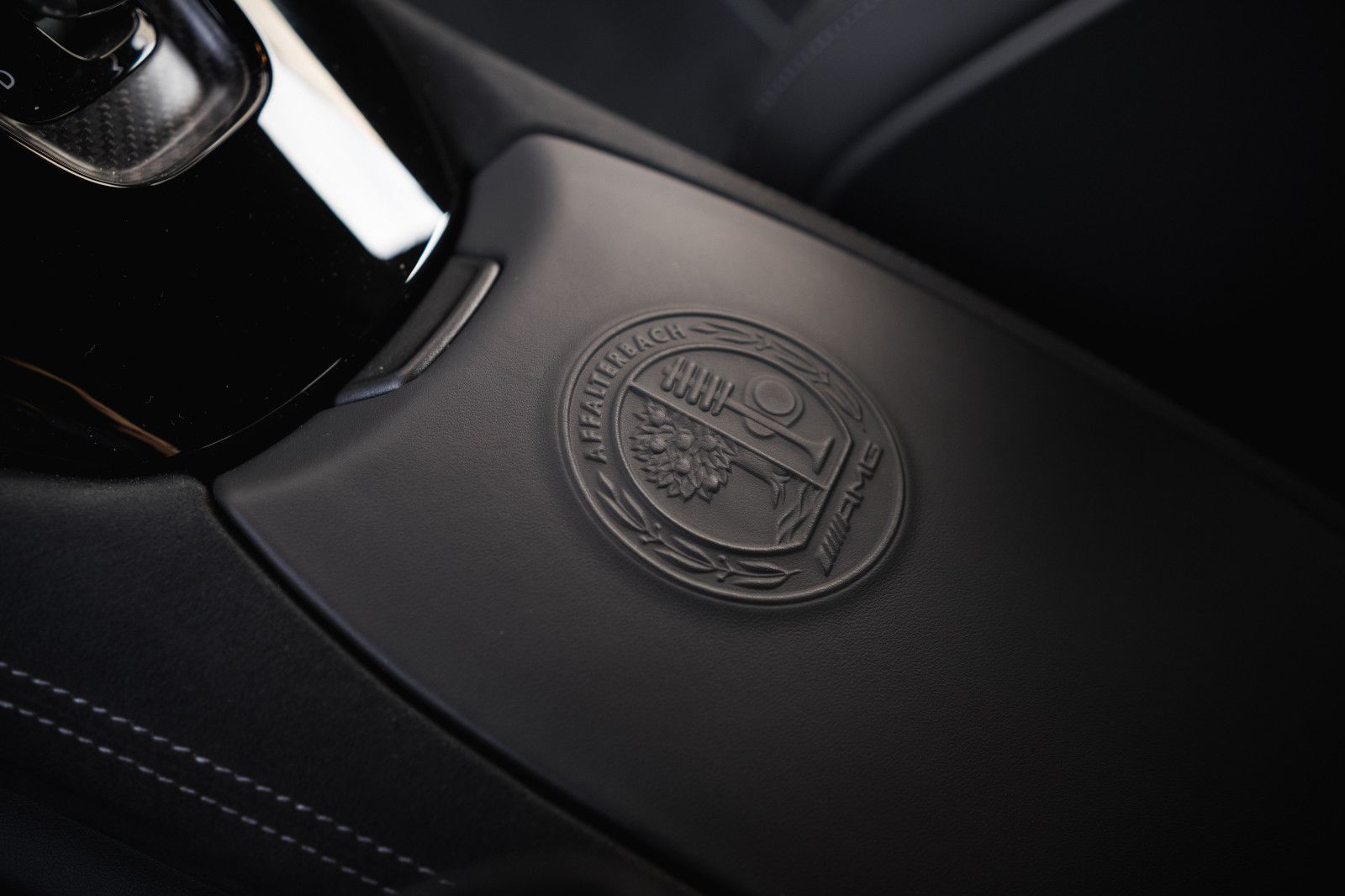 Fahrzeugabbildung Mercedes-Benz AMG GT R Coupe-erst 1.900km.-Park-Paket