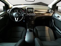 MERCEDES-BENZ B 180  CDI Automatik Navi PDC SHZ 