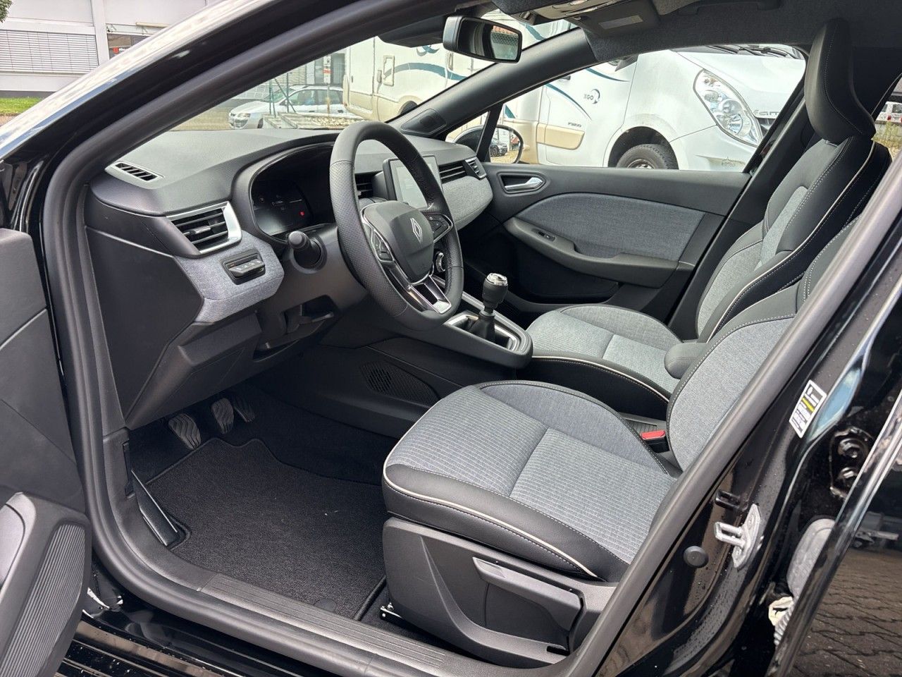 Renault Clio - Bild 10