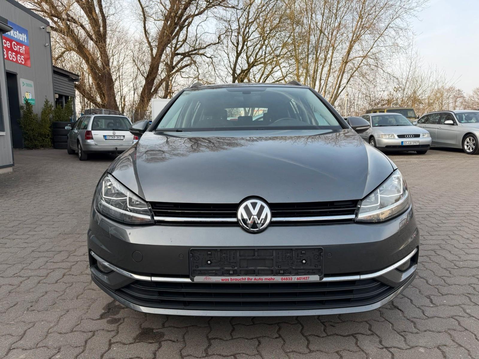 Volkswagen Golf VII Variant AHK°AUTOM°SZHG°TEMPOM°MFLR°SH!