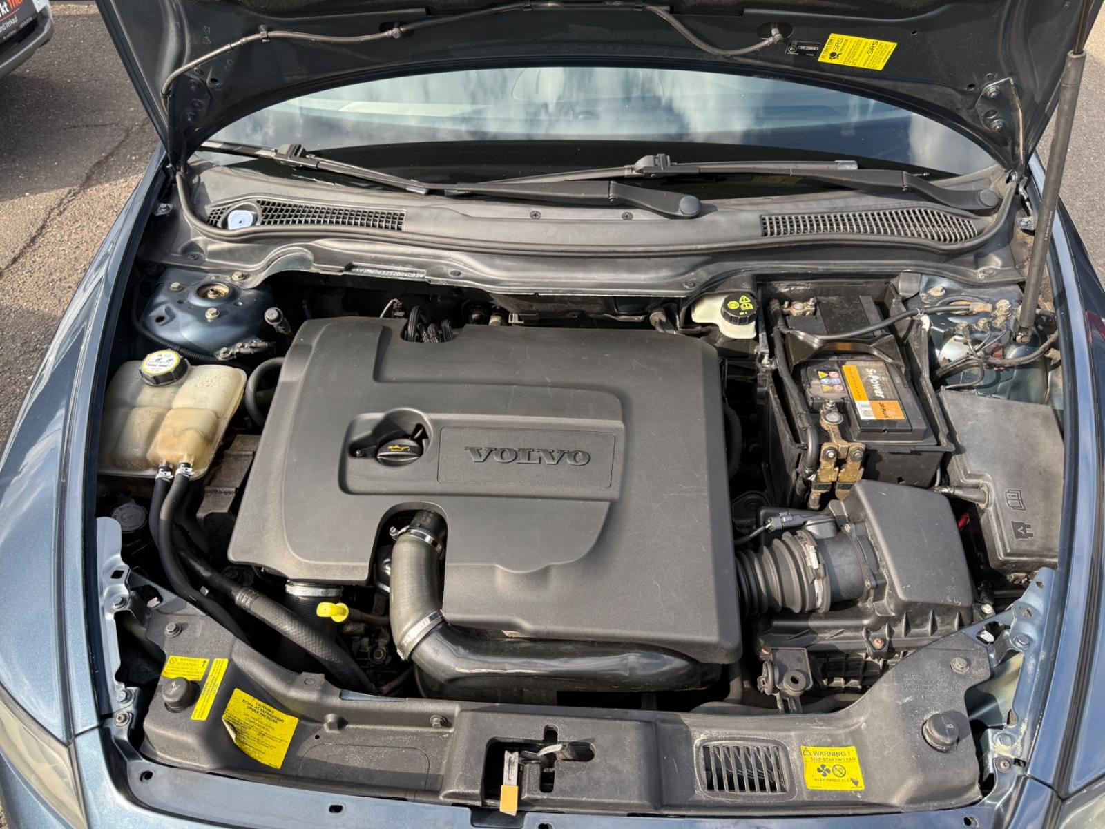 Volvo V50 2005 — photo 19