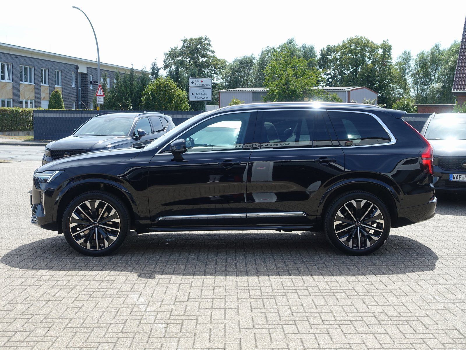 Volvo XC90 Plus T8 AWD Plug-in Hybrid Pano B&W HuD AHK foto 5