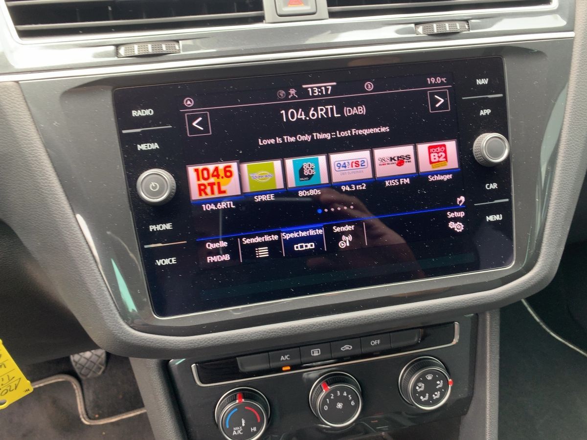 Volkswagen Tiguan 1.5 TSI Klima LED App PDC foto 11