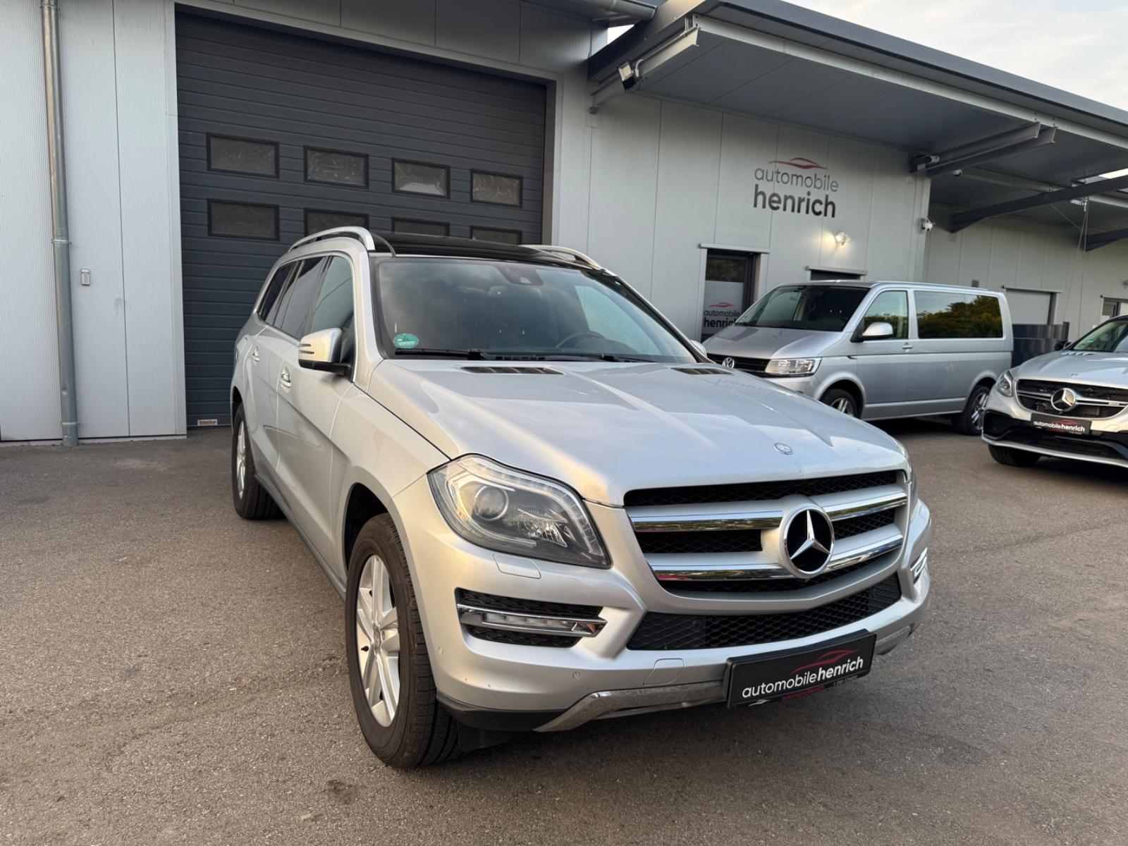 Mercedes-Benz GL 500 BlueEff 4Matic,Pano,Fond TV,7-Sitze,H&K