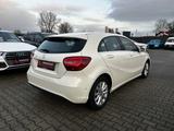 Mercedes-Benz A 180 BlueEfficiency+Keyless+Leder+Navi+Temp+PDC - gebrauchte Mercedes-Benz A 180 aus dem Jahr 2018