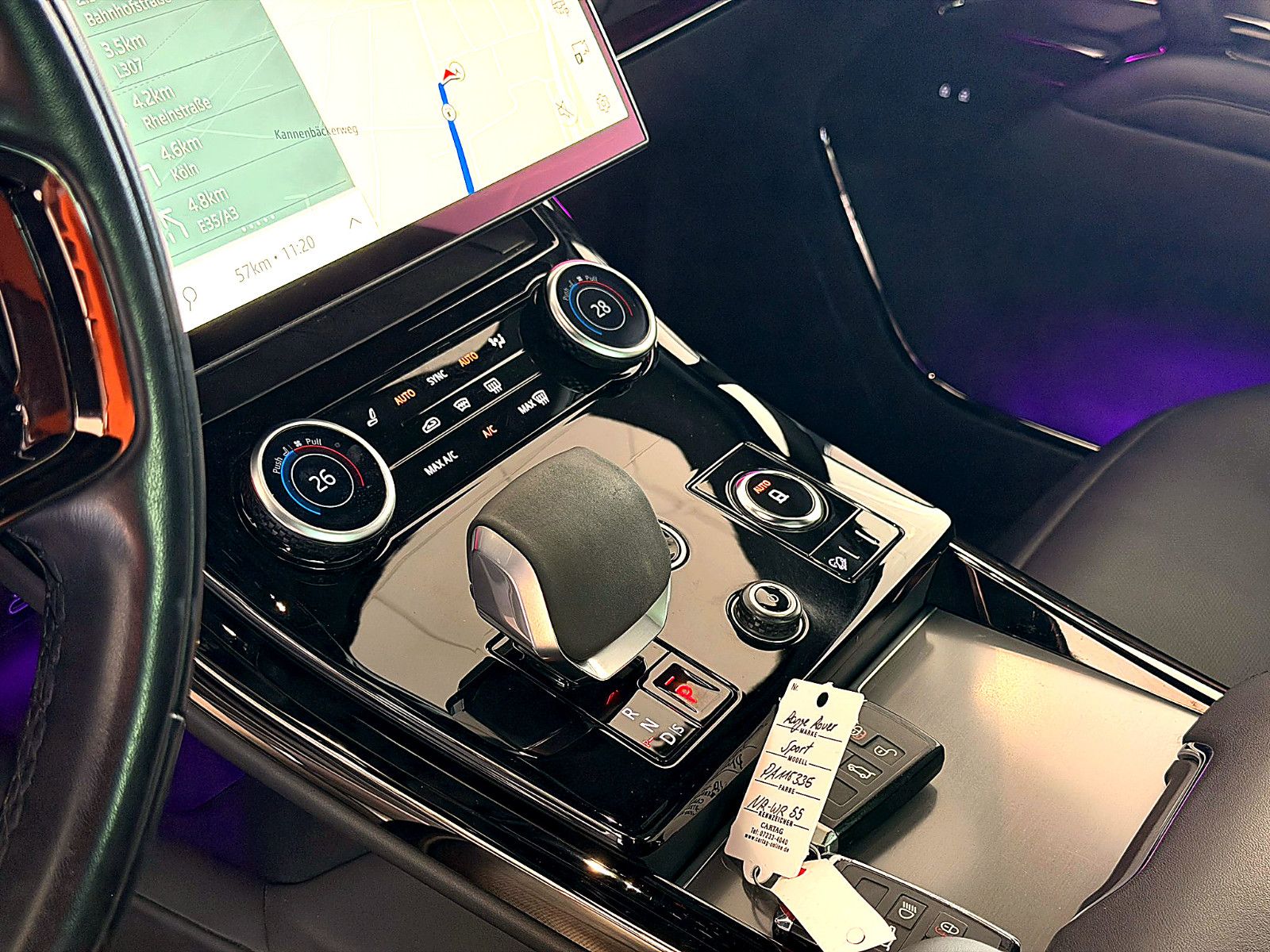 Fahrzeugabbildung Land Rover Range Rover Sport Dynamic SE/PANO/3D''KAMER/MERI