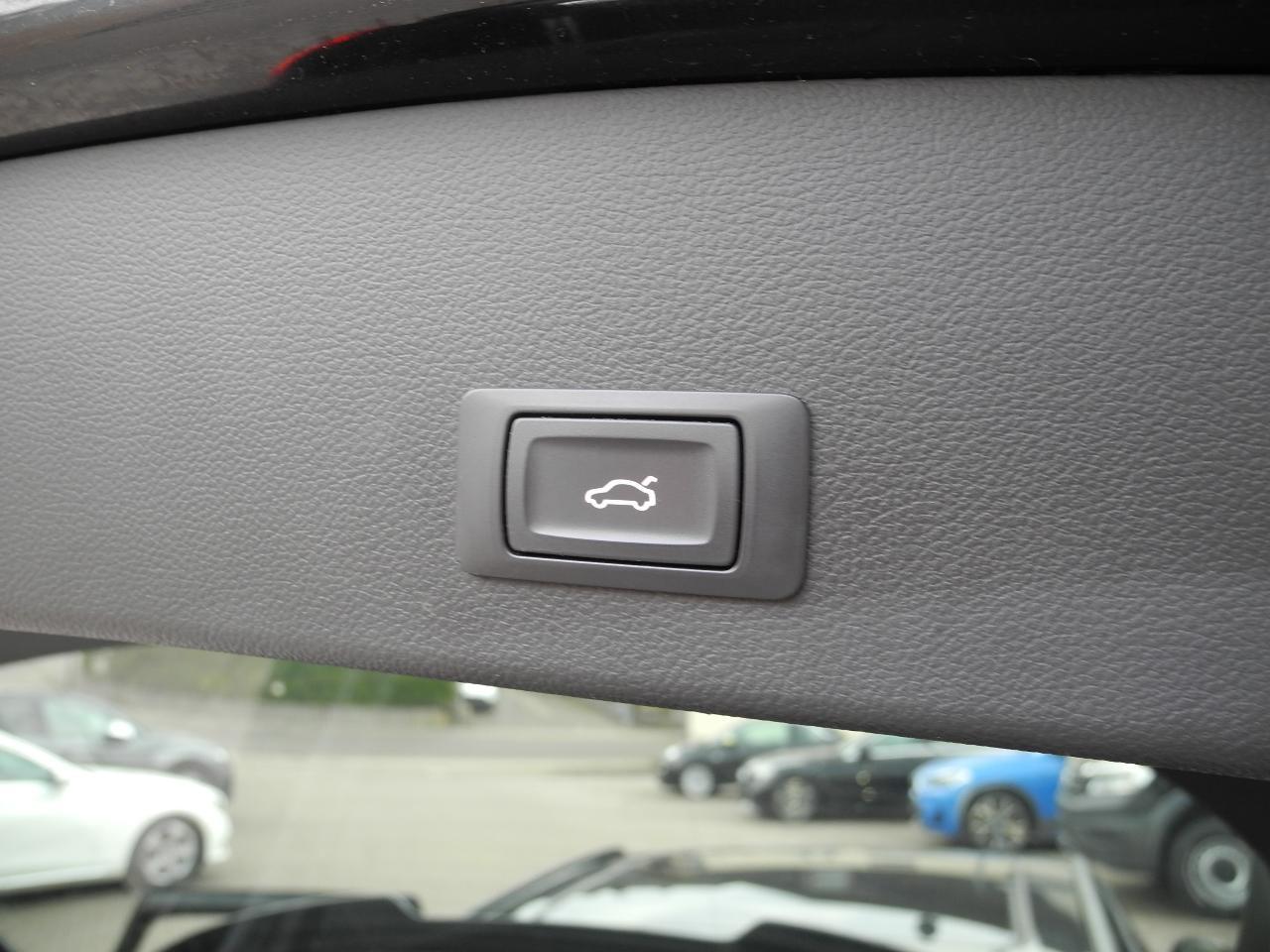 Audi A6 Avant 2.8 V6 FSI 204 ch BVA quattro S line / 95 974 km / Toit panoramique / Cuir Valcona / ACC / Suspension pneumatique