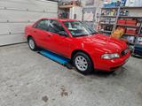 Audi A4 1.8 - TÜV NEU H ZULASSUNG möglich - Audi A4 aus 1995 mit Benzin-Antrieb: Limousine