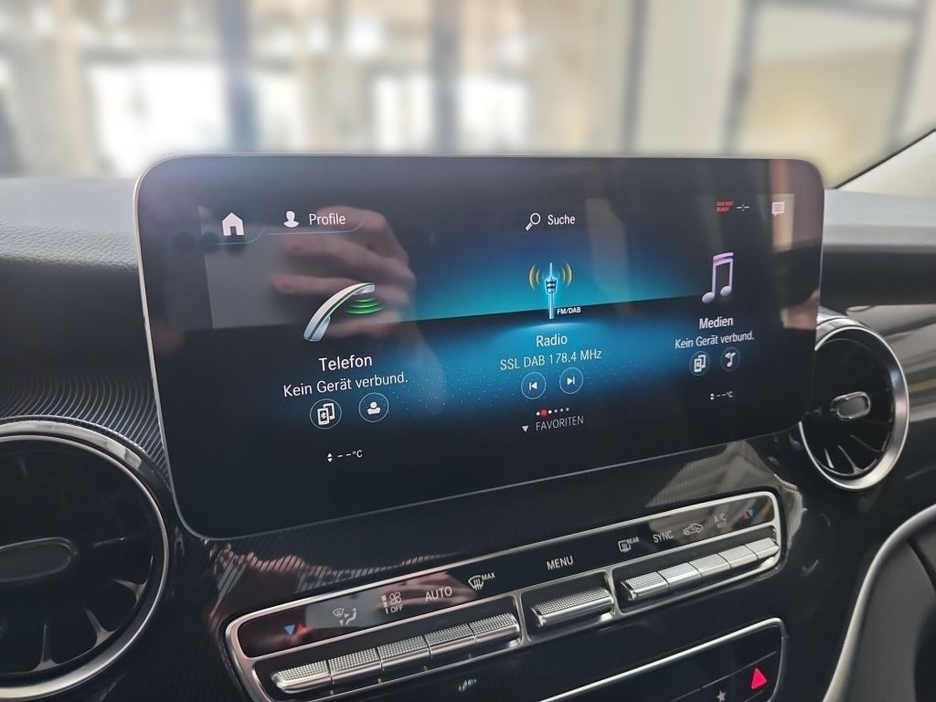 Fahrzeugabbildung Mercedes-Benz V 300 ED kompakt 4x4 5 Sitze 2,5tAHK LED 10''MBU