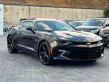 Chevrolet Camaro Coupé V8 - Chevrolet Gebrauchtwagen von 2017