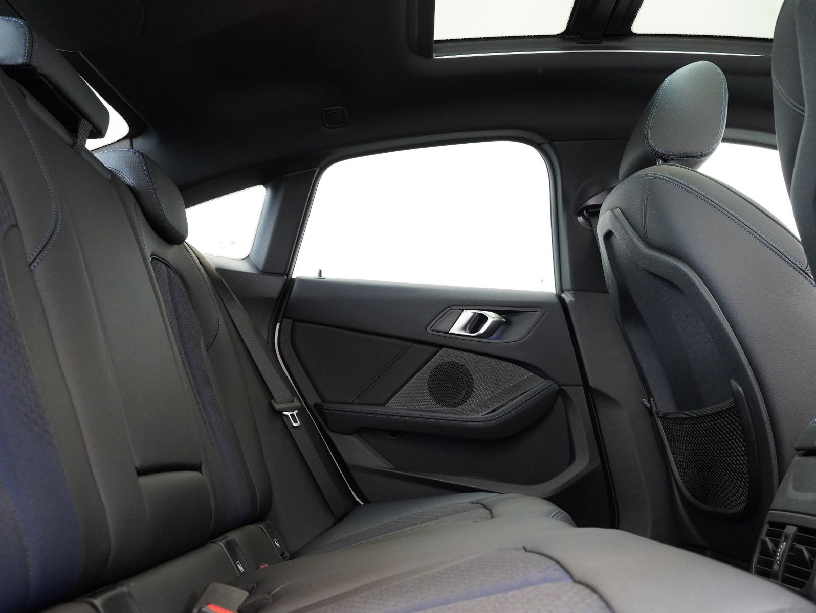 Fahrzeugabbildung BMW 218i Gran Coupé M Sport SHADOW/DAB/TRAVEL/PANO