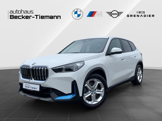 BMW iX1 xDrive30 LivePro/Head-Up/CarPlay/Driving+/Pa