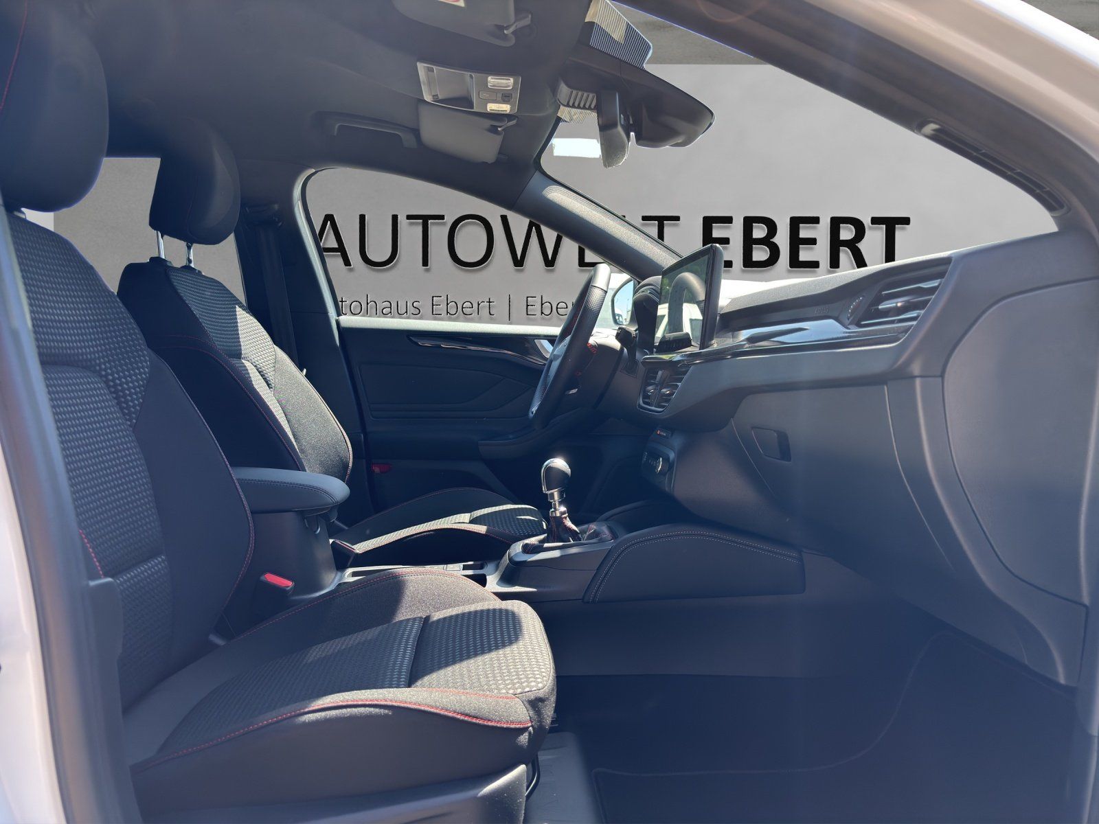 Fahrzeugabbildung Ford Ford Focus Turnier Ecoboost ST-Line